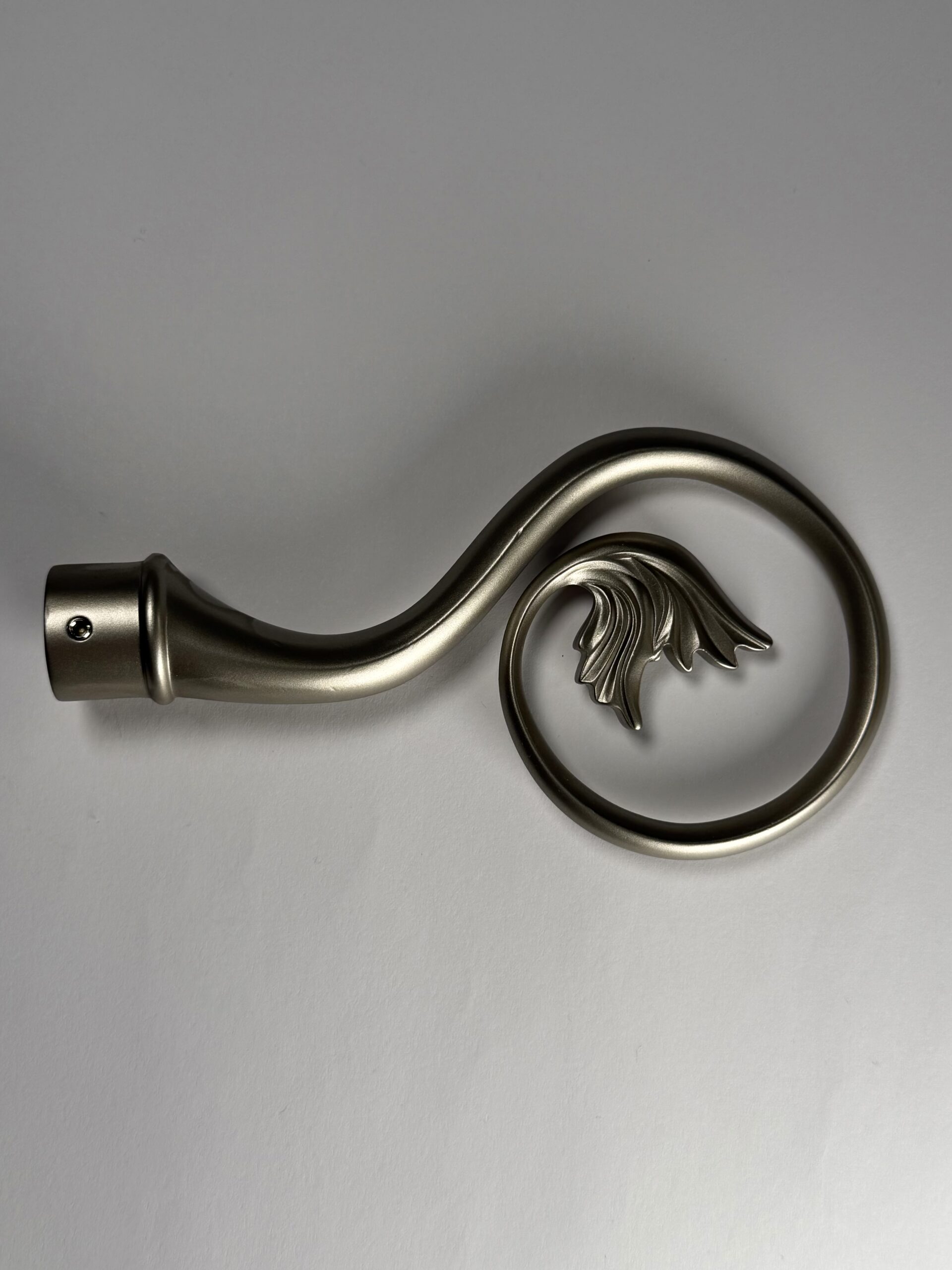 Karnizo užbaigimas HAKLA 19mm nikelio