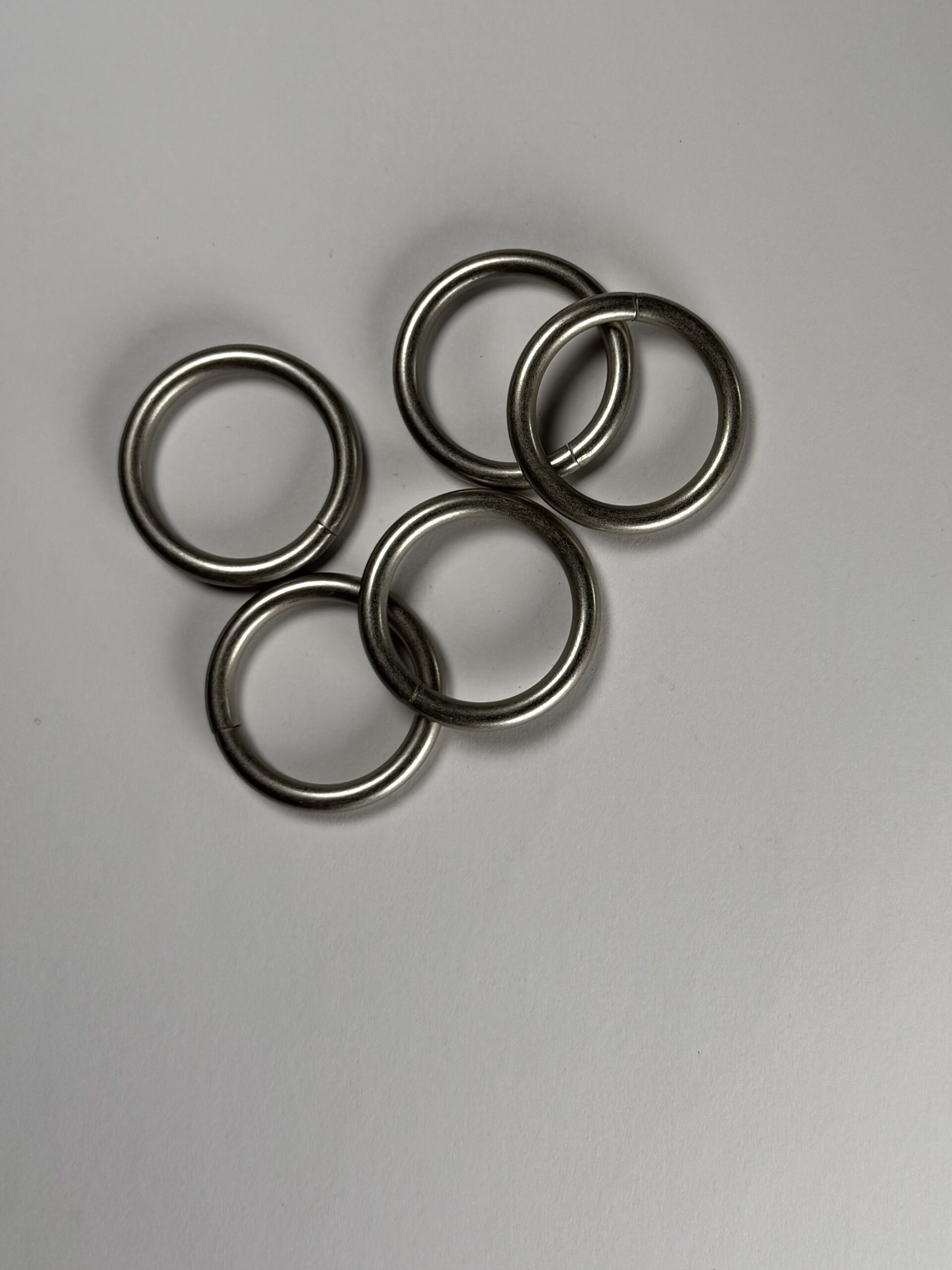 Žiedai karnizui 16/19mm nikelio